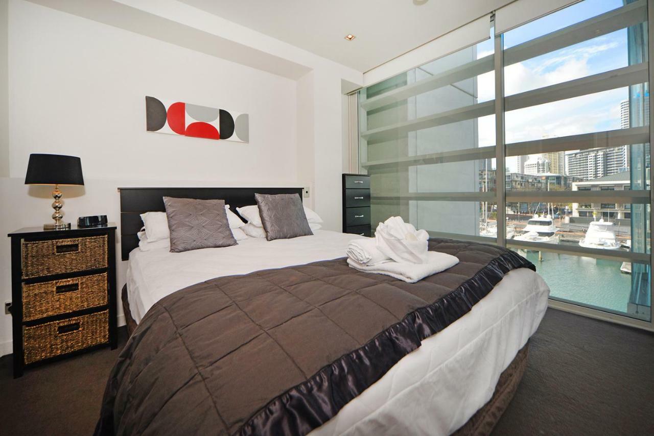 Qv 2 Bedrooms Apartment Overlooking Marina -680 Auckland Eksteriør billede